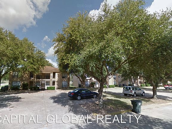 2nd image of 1005 Gunnison St APT C