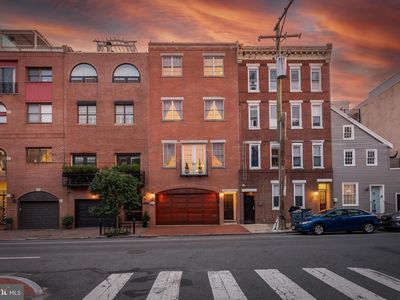 124 Bainbridge St, Philadelphia, PA, 19147