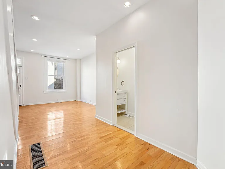 3008 W Harper St — Photo 9