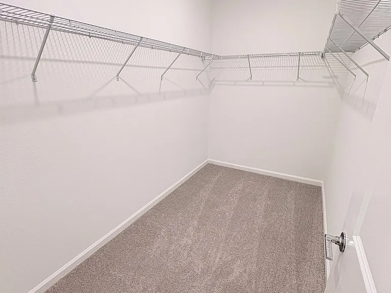 790 Rivington Ave — Photo 17