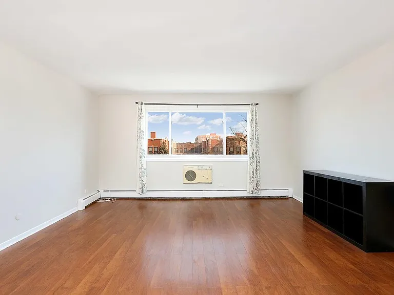 1234 Elmwood Ave #4F — Photo 7