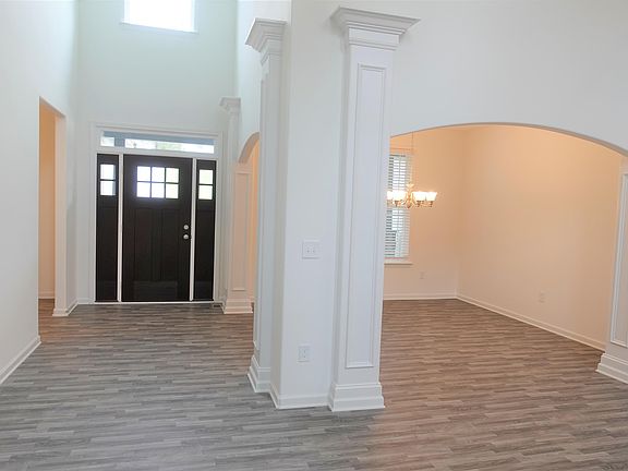 4th image of 448 N Beryl Ln