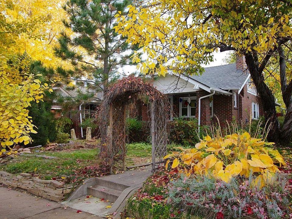 2nd image of 31554 W Denver Pl