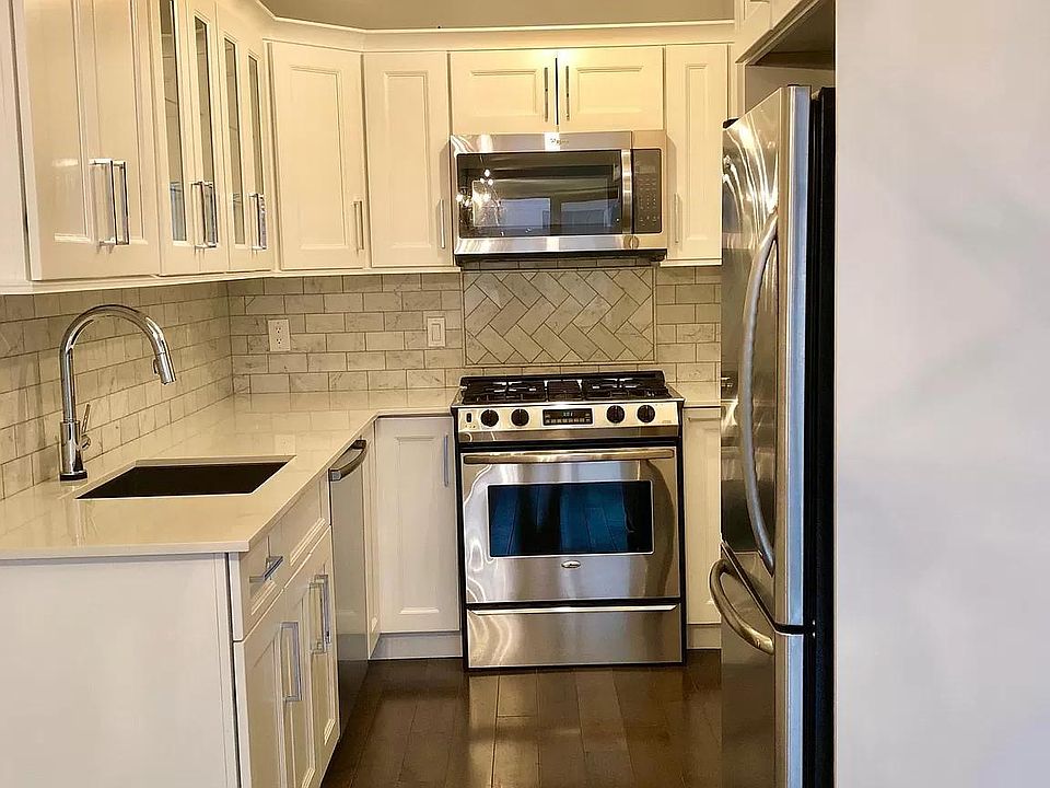 1st image of 503 Seasons Martine Ave