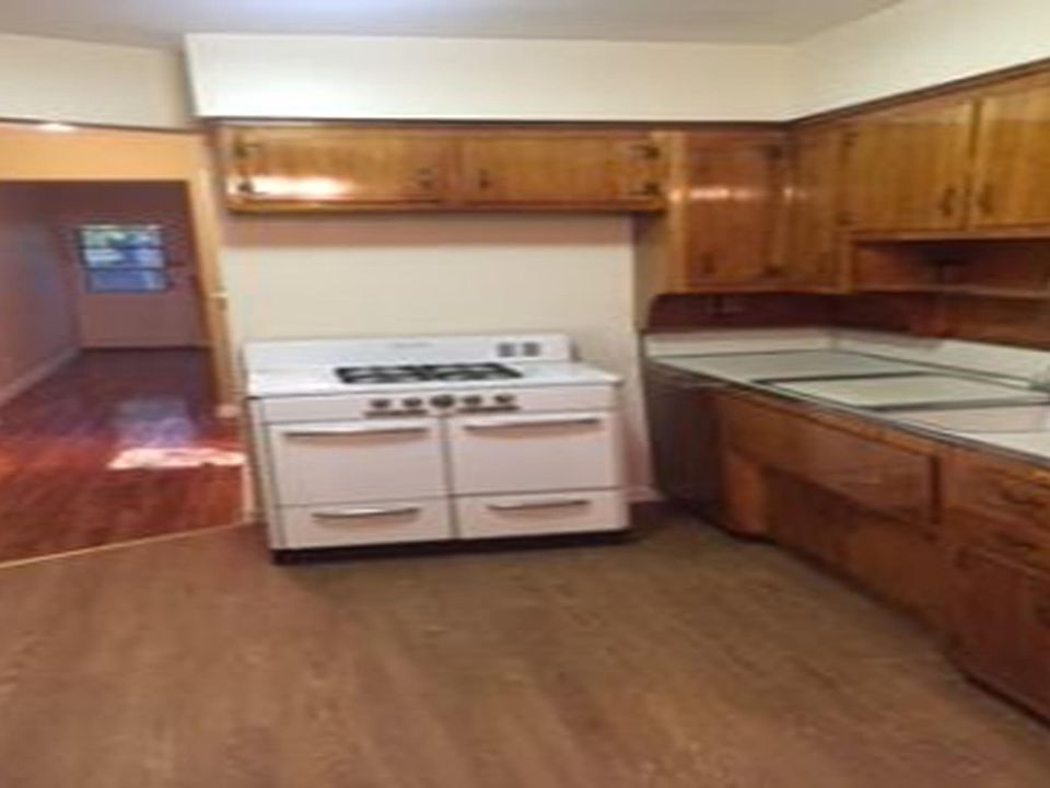1st image of 1258 E 98th St #1