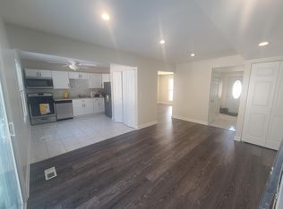 7325 Trent Rd, Downers Grove, IL 60516