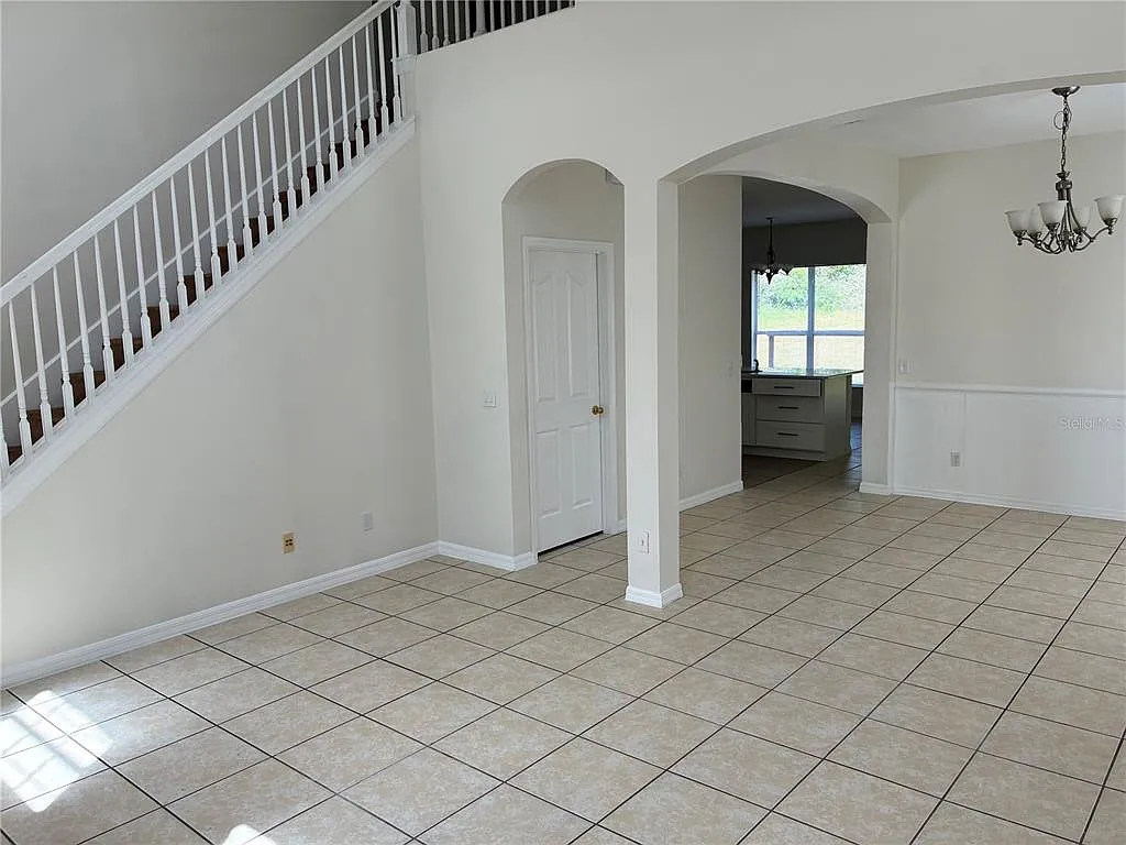 4 bed, 3.0 bath, 3114 sqft, $2,750 — Photo 2