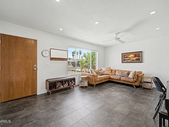 3rd image of 1455 W 7TH Drive