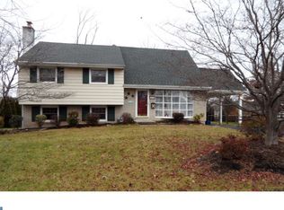 1245 Cloverly Rd, Warminster, PA 18974