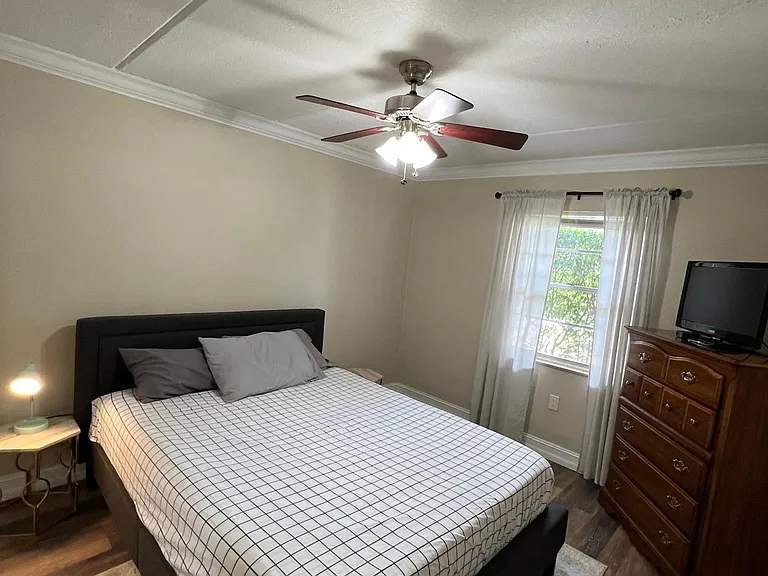 5221 Bayshore Blvd #27 — Photo 12