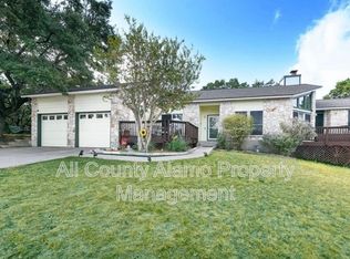 2374 Johnson Rd, Canyon Lake, TX 78133