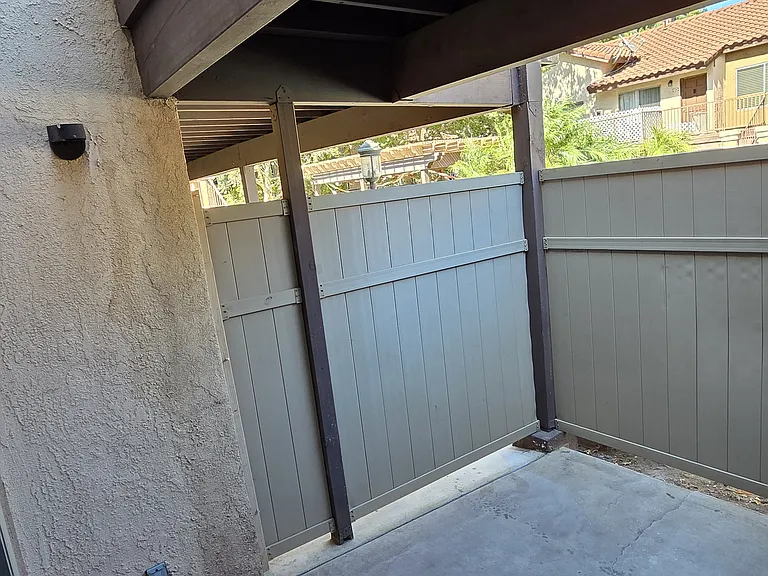 778 La Tierra St #H103 — Photo 29