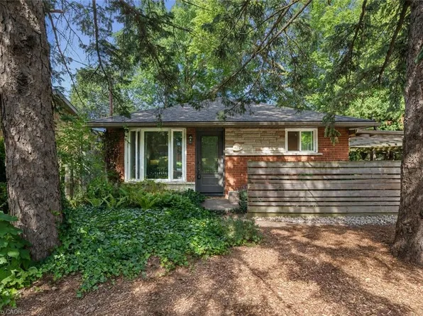 277 Kathleen St, Guelph, ON N1H 4Y7