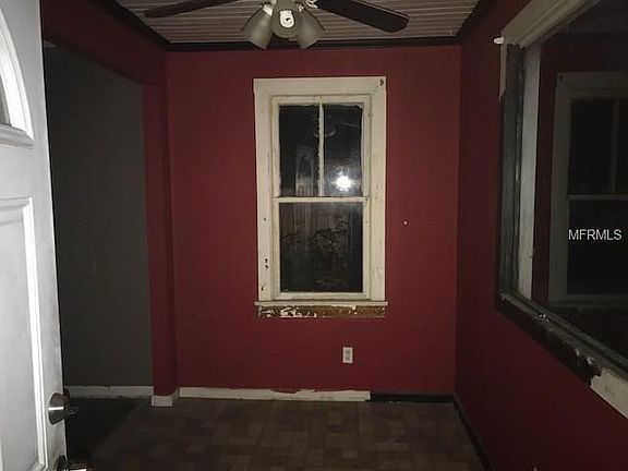 3rd image of 8136 Buttercup St