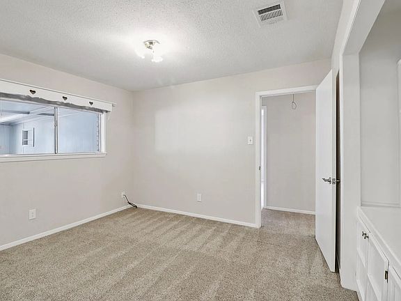 3rd image of 11118 Cedarview Ln