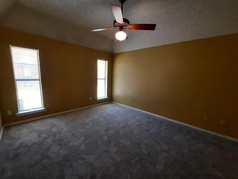1433 Cumberland Trl — Photo 10