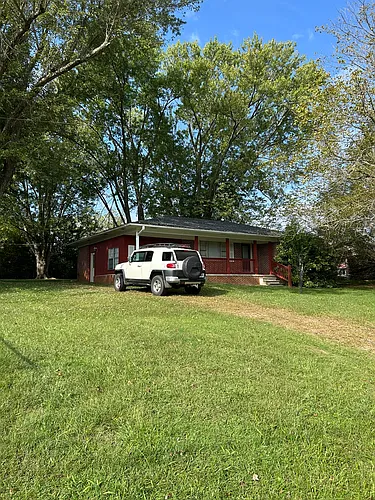 621 Miller St Photo 1