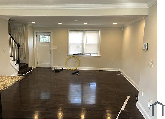 5th image of 712 Wicklow Rd