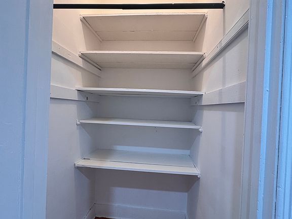 2nd image of 416 Bloomfield Ave #3
