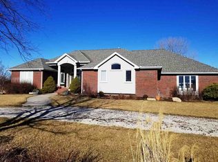 1202 E Hickory St, Hesston, KS 67062