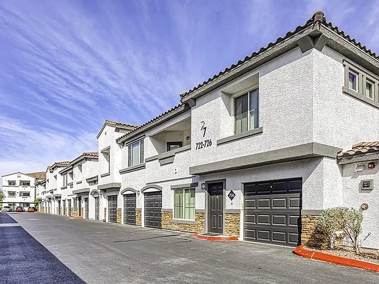 Garage Rentals