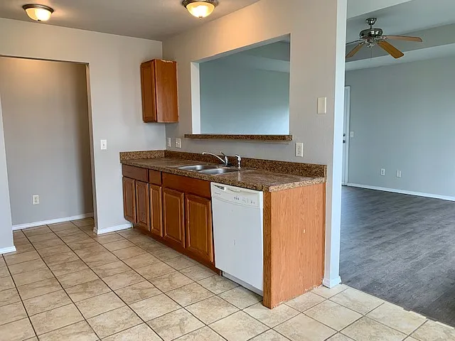2071 Garnet Rd - 1 — Photo 1