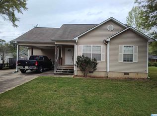 1006 5th Pl, Sylacauga, AL 35150