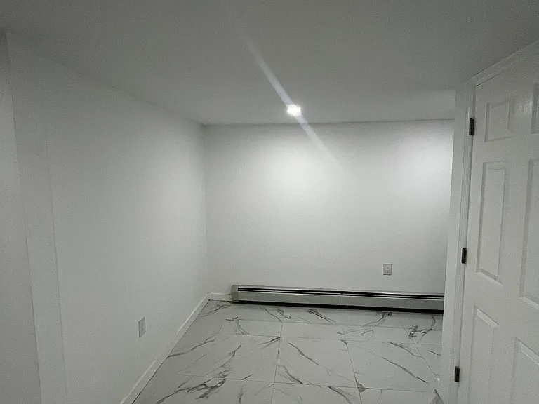 11422 201st St #1 — Photo 6