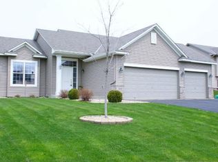 2455 River Bend Trl, Mayer, MN 55360