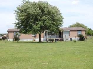 41986 Addie Gee Rd, Hempstead, TX 77445