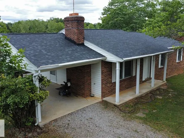 1271 Wyatt Farm Rd, Callands, VA 24530