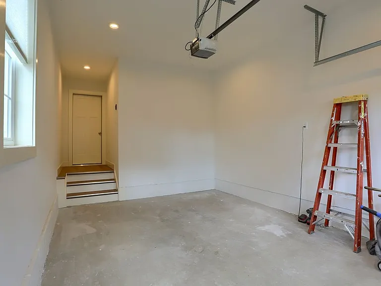 45 N Penn St — Photo 31