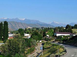 312 Sunnyslope Heights Rd, Wenatchee, WA 98801