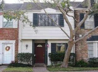 1237 Country Place Cir, Houston, TX 77079