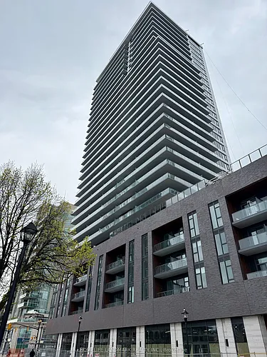 2075 Lakeshore Rd Photo 1