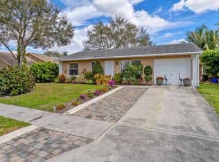 5182 Blueberry Hill Ave SE, Lake Worth, FL 33463