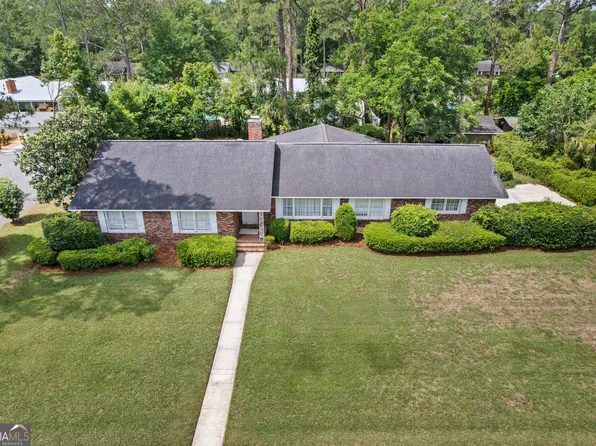 147 W Magnolia St, Jesup, GA 31545