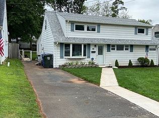 408 Remsen Ave, Avenel, NJ 07001