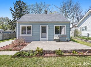 3715 Oriole Ave SW, Wyoming, MI 49509