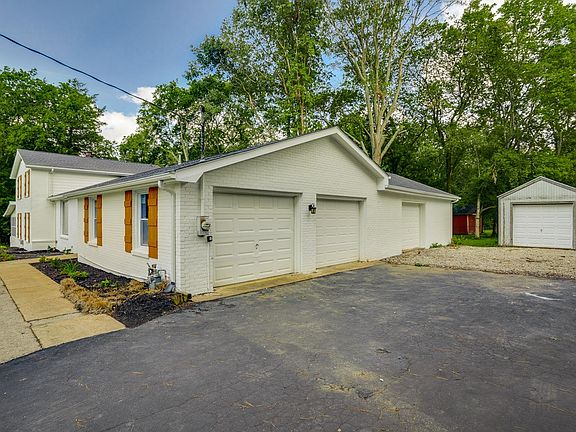 5th image of 8012 Bethany Ct