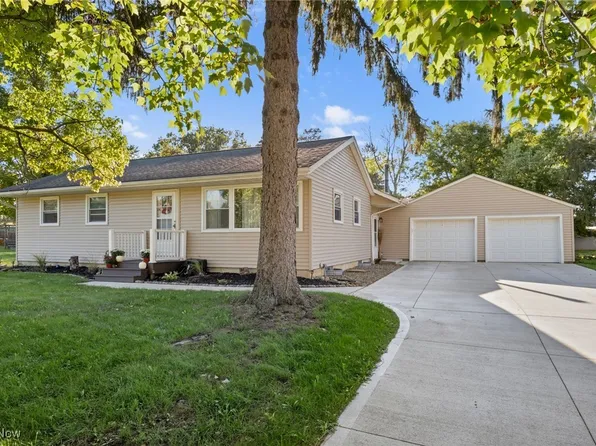 1512 Harvard Dr, Brunswick, OH 44212