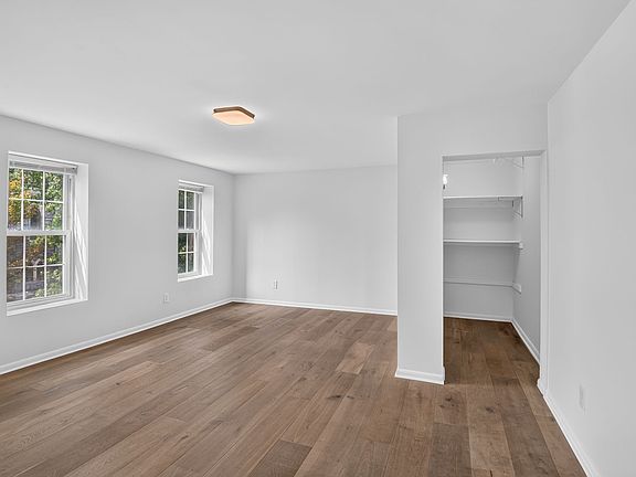 5th image of 511 P St NW APT 3
