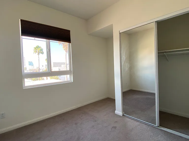 949 S Manhattan Pl #303 — Photo 8