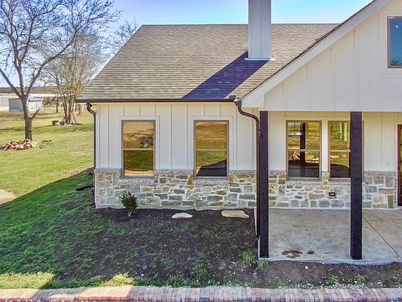 2nd image of 5211 SW 2385 County Rd