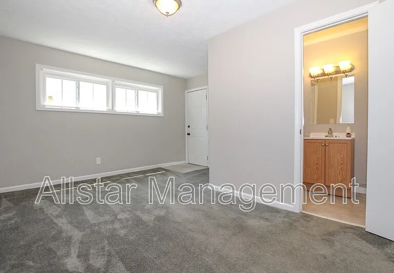 3690 Washington Blvd — Photo 15