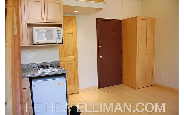 Rented by Douglas Elliman | media 4