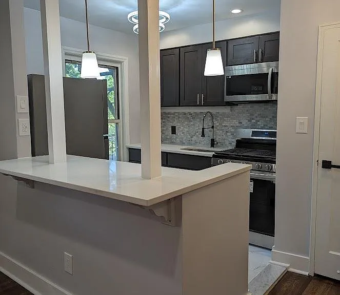 Forest Hill Terrace — Photo 9