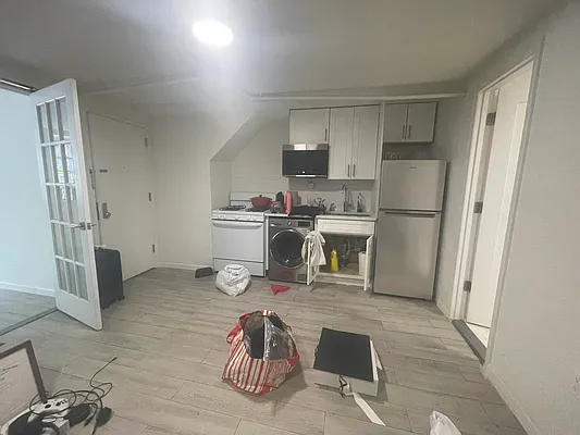 Rented by EXR | media 2