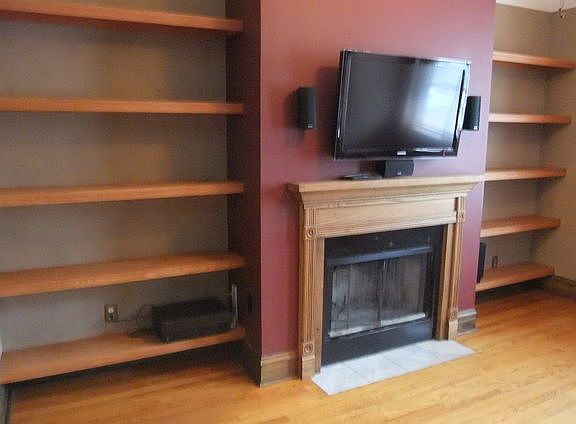 3rd image of 442 W Dickens Ave #1