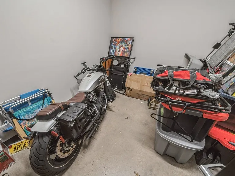 520 Palisade Ave #405 — Photo 34